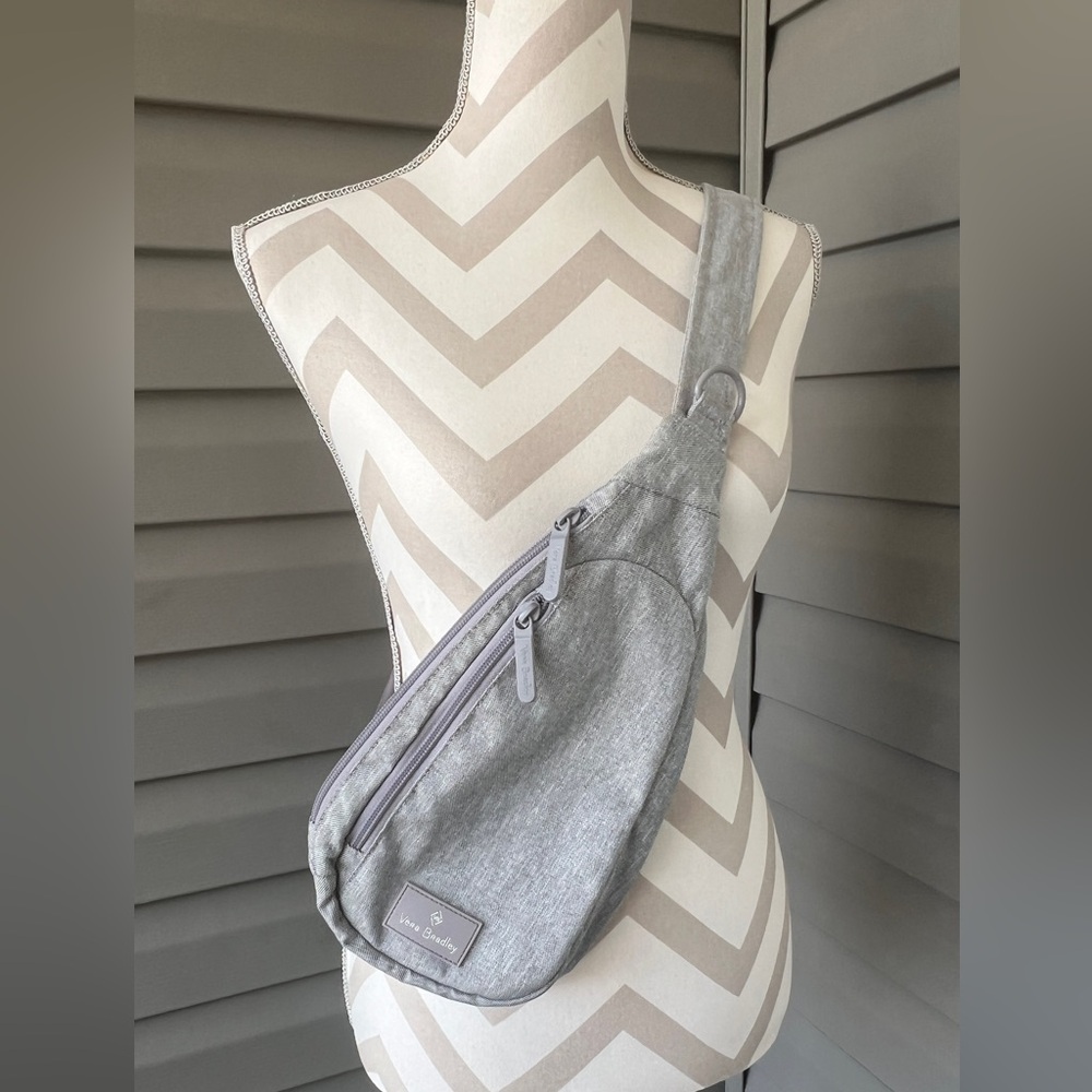 Vera Bradley Medium Heather Gray Lighten Up Essential Compact 13" Sling bag